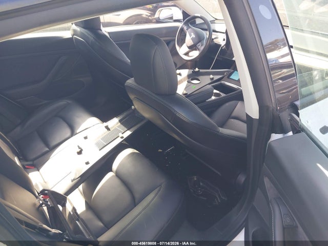 45619808 :رقم المزاد ، 5YJ3E1EA9MF929701 vin ، 2021 Tesla Model 3 Standard Range Plus Rear-wheel Drive مزاد بيع