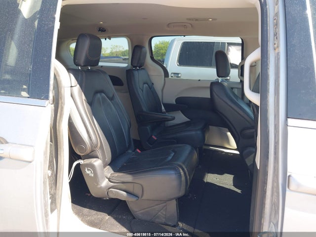 45619815 :رقم المزاد ، 2C4RC1BG0KR612870 vin ، 2019 Chrysler Pacifica Touring L مزاد بيع