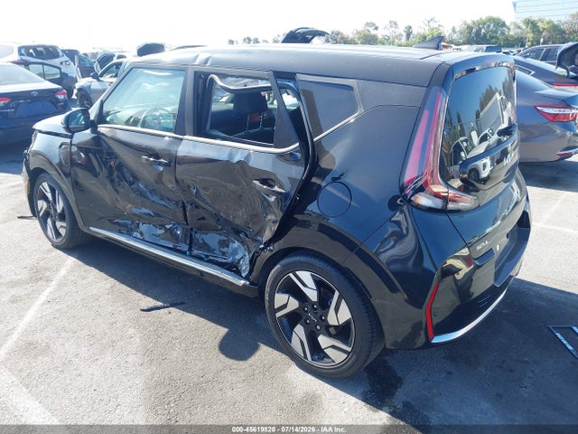 KNDJ53AU2P7887580 KIA Soul Gt-line