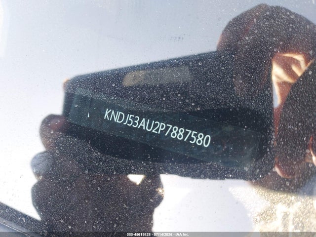 KNDJ53AU2P7887580 KIA Soul Gt-line