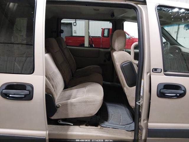 45619830 :رقم المزاد ، 1GNDX03E74D262494 vin ، 2004 Chevrolet Venture Ls مزاد بيع