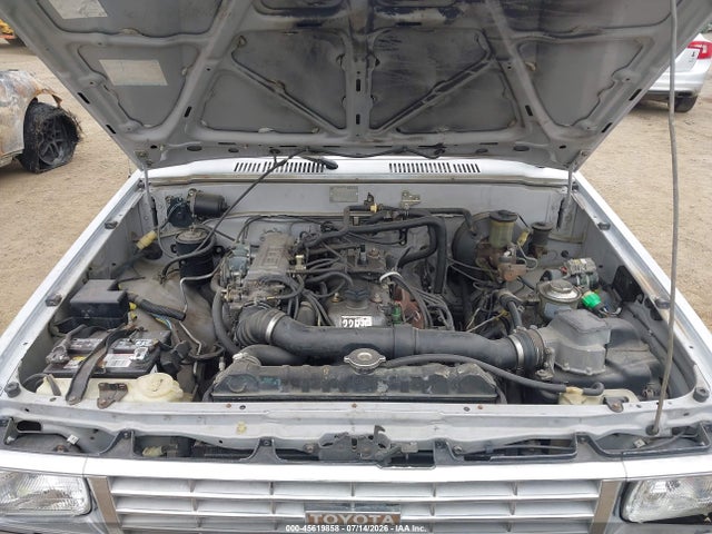 45619858 :رقم المزاد ، JT4RN55S3E0034098 vin ، 1984 Toyota Pickup 1/2 Ton Rn55 Sr5 مزاد بيع