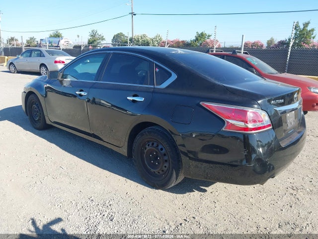 Nissan Altima 2.5 S 2015 1N4AL3AP3FC261483 Image 3