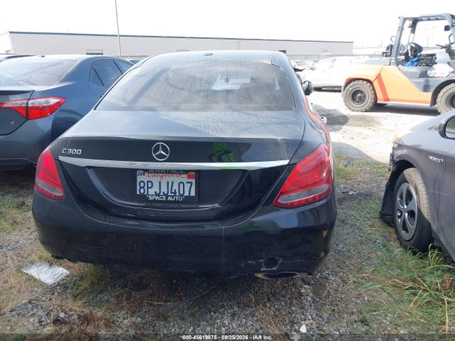 Mercedes-Benz C 300 2016 55SWF4JB2GU150878 Image 16