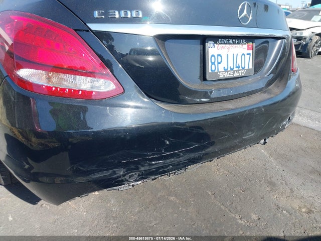 Mercedes-Benz C 300 2016 55SWF4JB2GU150878 Image 18
