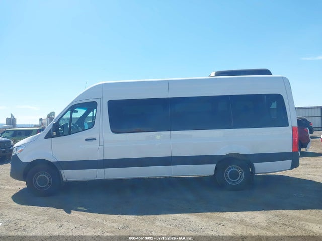 W1Z4KGHYXTT605152 Mercedes-Benz Sprinter 2500 High Roof 4-cyl Diesel