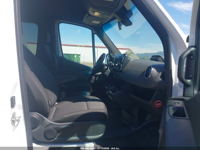 W1Z4KGHYXTT605152 Mercedes-Benz Sprinter 2500 High Roof 4-cyl Diesel