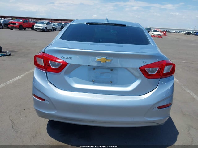 1G1BE5SM0H7236831 Chevrolet Cruze Lt Auto