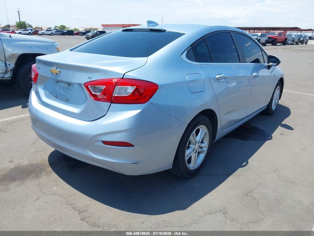 1G1BE5SM0H7236831 Chevrolet Cruze Lt Auto