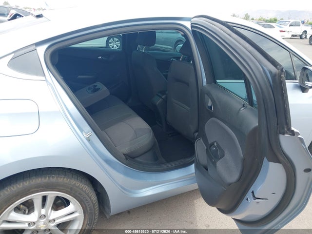 1G1BE5SM0H7236831 Chevrolet Cruze Lt Auto