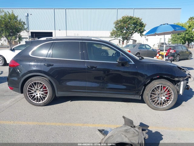 Продажа на аукционе авто 2012 Porsche Cayenne Turbo, vin: WP1AC2A27CLA82656, номер лота: 45620010