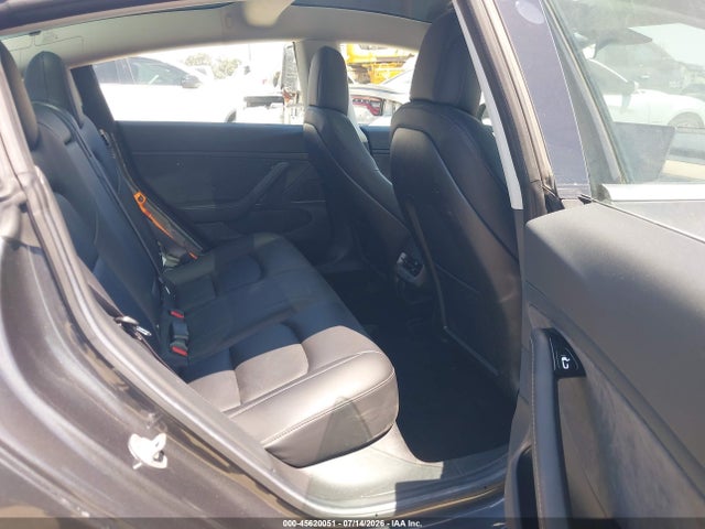 Tesla Model 3 Long Range/mid Range 2018 5YJ3E1EA9JF048170 Image 8