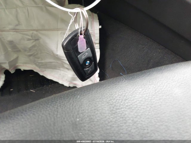 2014 Bmw 328i Xdrive მანქანა იყიდება აუქციონზე, vin: WBA3B3G56ENR82098, აუქციონის ნომერი: 45620062