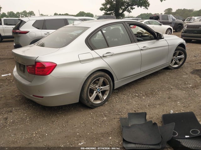 2014 Bmw 328i Xdrive მანქანა იყიდება აუქციონზე, vin: WBA3B3G56ENR82098, აუქციონის ნომერი: 45620062