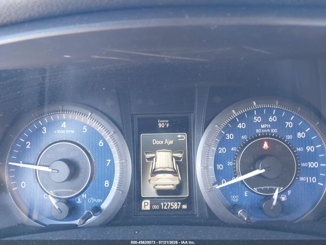 5TDYZ3DC5HS788409 Toyota Sienna Xle 8 Passenger