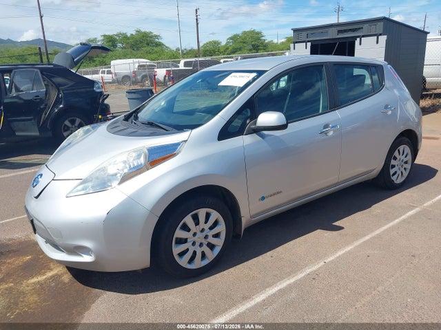 Nissan LEAF S 2015 1N4AZ0CP4FC329803 Image 2