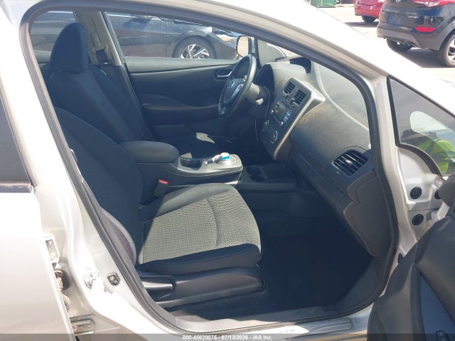 Nissan LEAF S 2015 1N4AZ0CP4FC329803 Image 5