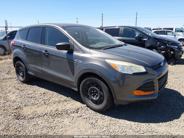 45620089 :رقم المزاد ، 1FMCU0F74FUB43732 vin ، 2015 Ford Escape S مزاد بيع