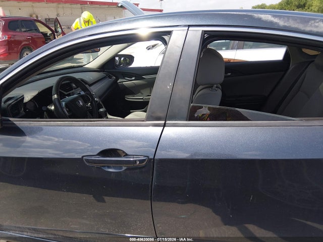 Продаж на аукціоні авто 2018 Honda Civic Lx, vin: 19XFC2F51JE028804, номер лоту: 45620098