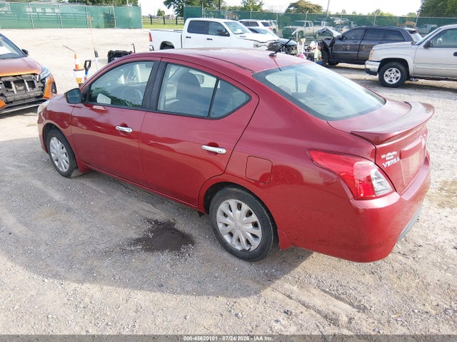 2015 Nissan Versa 1.6 S/1.6 S+/1.6 Sl/1.6 Sv მანქანა იყიდება აუქციონზე, vin: 3N1CN7AP0FL888475, აუქციონის ნომერი: 45620101