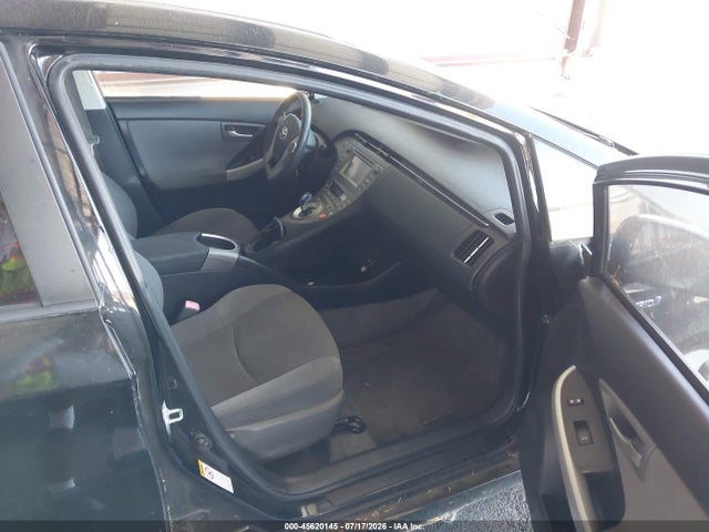 2013 Toyota Prius Two მანქანა იყიდება აუქციონზე, vin: JTDKN3DU2D5558613, აუქციონის ნომერი: 45620145