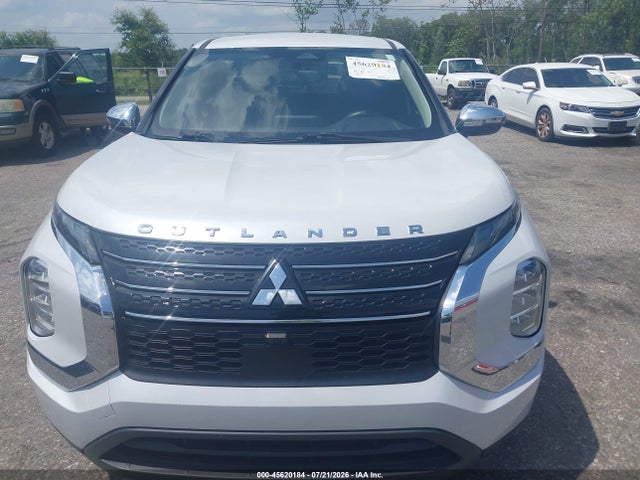 2022 Mitsubishi Outlander Es 2.5 2wd მანქანა იყიდება აუქციონზე, vin: JA4J3TA80NZ065848, აუქციონის ნომერი: 45620184