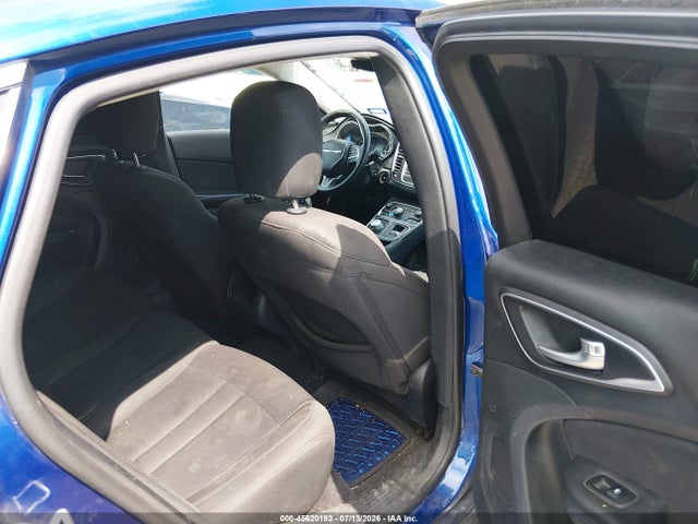 Продажа на аукционе авто 2015 Chrysler 200 Limited, vin: 1C3CCCAB9FN525807, номер лота: 45620193