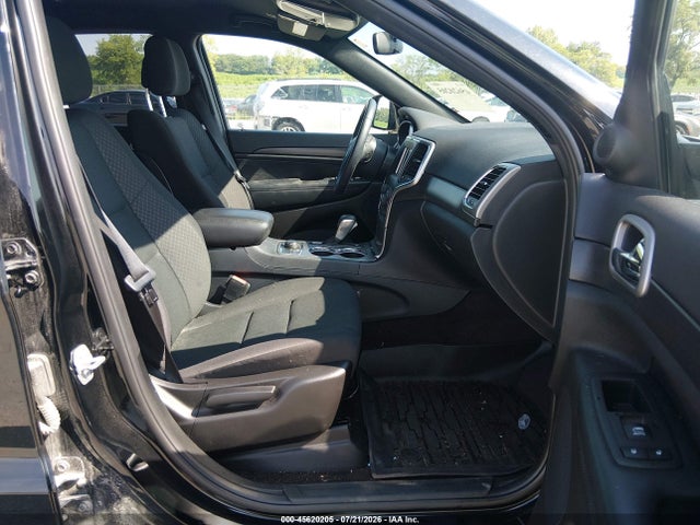 Продажа на аукционе авто 2018 Jeep Grand Cherokee Laredo E 4x4, vin: 1C4RJFAG5JC328355, номер лота: 45620205