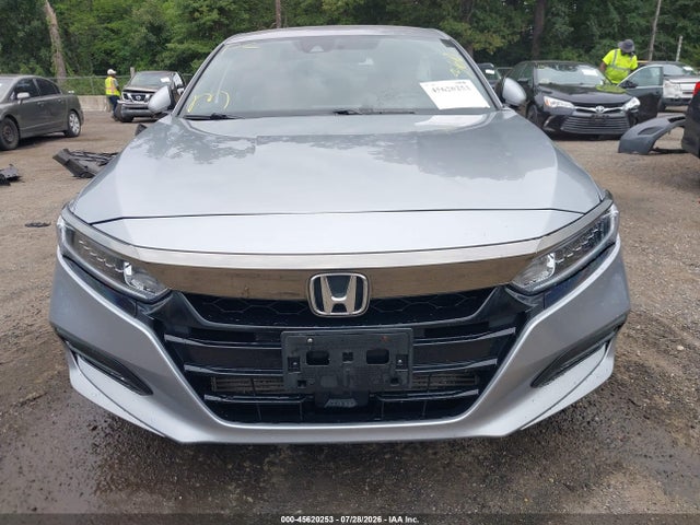 Продажа на аукционе авто 2018 Honda Accord Sport, vin: 1HGCV1F31JA197943, номер лота: 45620253