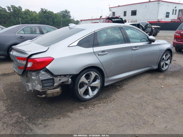 Продажа на аукционе авто 2018 Honda Accord Sport, vin: 1HGCV1F31JA197943, номер лота: 45620253