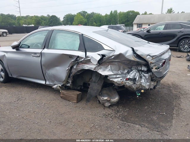 Продажа на аукционе авто 2018 Honda Accord Sport, vin: 1HGCV1F31JA197943, номер лота: 45620253