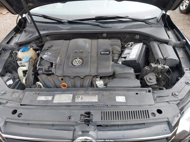 2013 Volkswagen Passat 2.5l Wolfsburg Edition მანქანა იყიდება აუქციონზე, vin: 1VWAH7A35DC144854, აუქციონის ნომერი: 45620295
