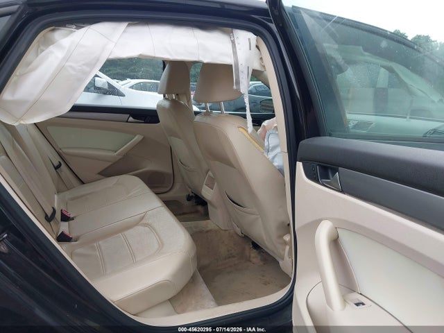 2013 Volkswagen Passat 2.5l Wolfsburg Edition მანქანა იყიდება აუქციონზე, vin: 1VWAH7A35DC144854, აუქციონის ნომერი: 45620295