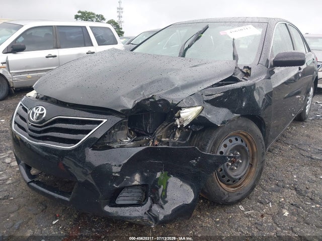 2010 Toyota Camry Le მანქანა იყიდება აუქციონზე, vin: 4T1BF3EK7AU053691, აუქციონის ნომერი: 45620317