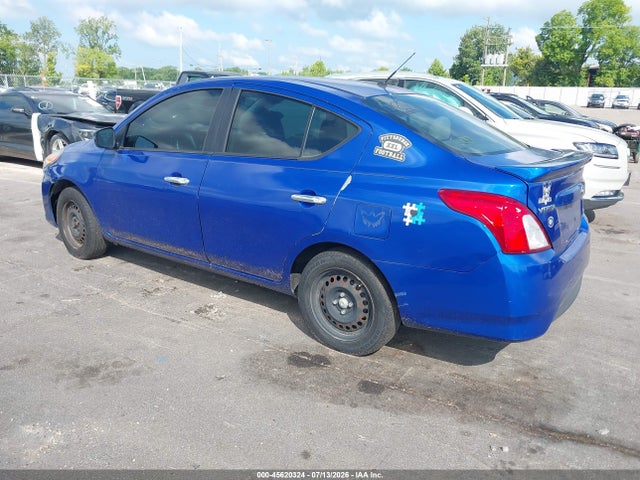Продажа на аукционе авто 2015 Nissan Versa 1.6 S/1.6 S+/1.6 Sl/1.6 Sv, vin: 3N1CN7AP0FL810553, номер лота: 45620324