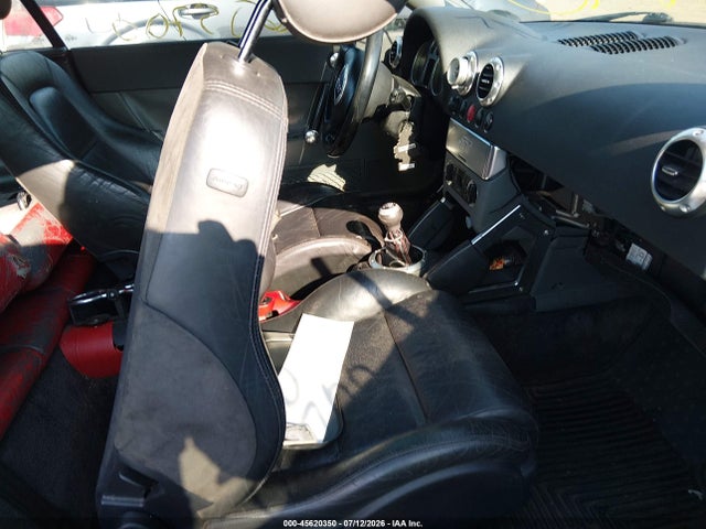 45620350 :رقم المزاد ، TRUUC28N4Y1055518 vin ، 2000 Audi Tt مزاد بيع