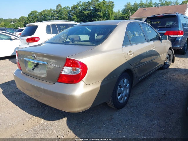45620352 :رقم المزاد ، 4T1BE32K62U636312 vin ، 2002 Toyota Camry Le مزاد بيع