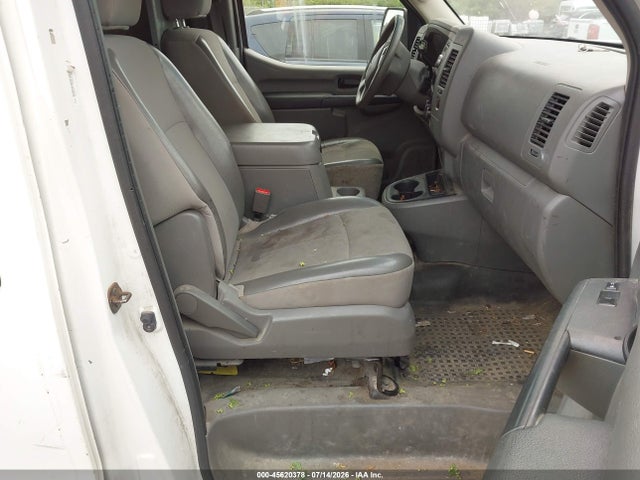 2017 Nissan Nv Cargo Nv2500 Hd Sv V6 მანქანა იყიდება აუქციონზე, vin: 1N6BF0LY9HN810053, აუქციონის ნომერი: 45620378