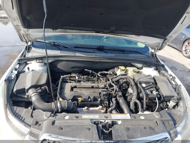 1G1PC5SBXE7284472 Chevrolet Cruze 1lt Auto