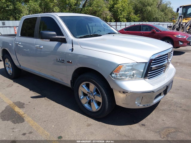 45620397 :رقم المزاد ، 1C6RR7LT1FS759255 vin ، 2015 Ram 1500 Big Horn مزاد بيع