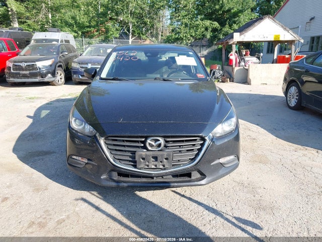 Продаж на аукціоні авто 2018 Mazda Mazda3 Sport, vin: 3MZBN1U73JM223135, номер лоту: 45620420