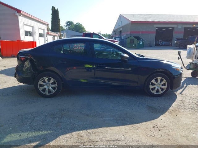 Продаж на аукціоні авто 2018 Mazda Mazda3 Sport, vin: 3MZBN1U73JM223135, номер лоту: 45620420