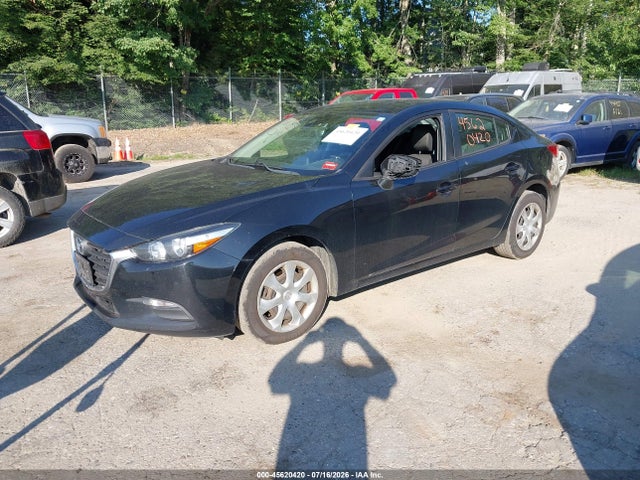 Продаж на аукціоні авто 2018 Mazda Mazda3 Sport, vin: 3MZBN1U73JM223135, номер лоту: 45620420