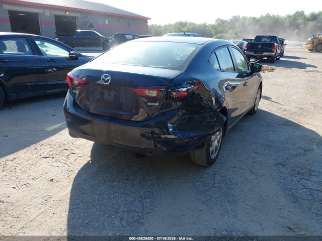 Продаж на аукціоні авто 2018 Mazda Mazda3 Sport, vin: 3MZBN1U73JM223135, номер лоту: 45620420