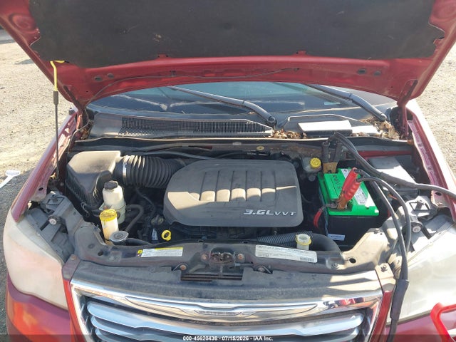 Продажа на аукционе авто 2011 Chrysler Town & Country Touring, vin: 2A4RR5DG7BR744988, номер лота: 45620436