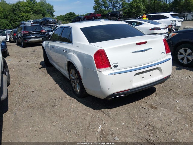 Aukcja sprzedaży 2015 Chrysler 300c, vin: 2C3CCAKG1FH769605, numer aukcji: 45620571