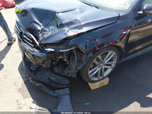 2018 Volkswagen Passat 2.0t R-line/2.0t S მანქანა იყიდება აუქციონზე, vin: 1VWAA7A32JC016300, აუქციონის ნომერი: 45620584