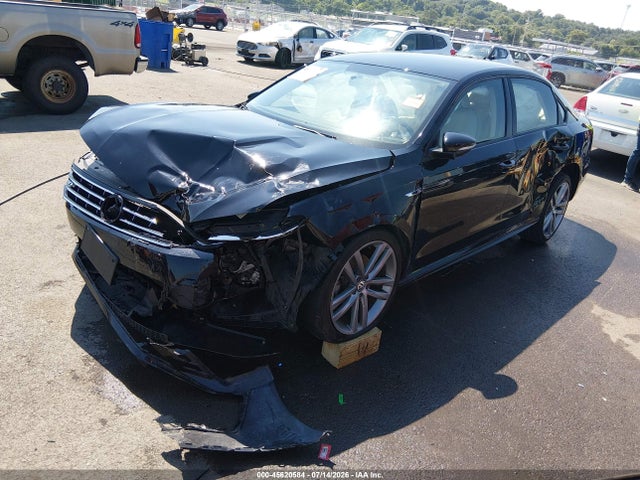 2018 Volkswagen Passat 2.0t R-line/2.0t S მანქანა იყიდება აუქციონზე, vin: 1VWAA7A32JC016300, აუქციონის ნომერი: 45620584
