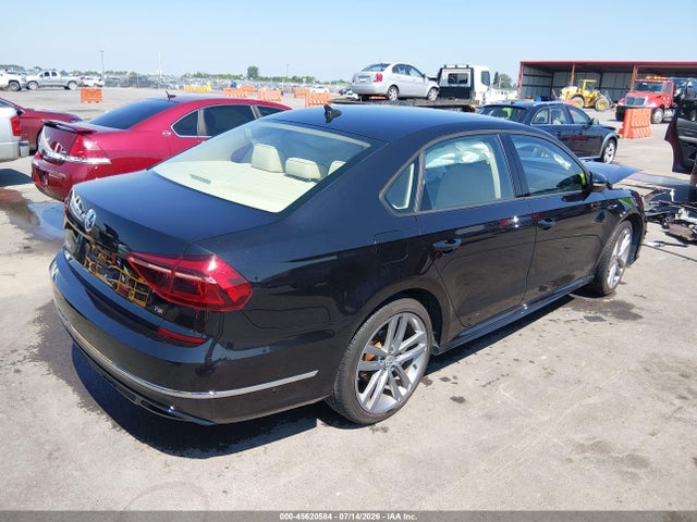 2018 Volkswagen Passat 2.0t R-line/2.0t S მანქანა იყიდება აუქციონზე, vin: 1VWAA7A32JC016300, აუქციონის ნომერი: 45620584
