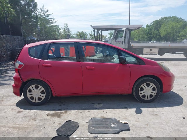 45620603 :رقم المزاد ، JHMGE8H28AS007027 vin ، 2010 Honda Fit مزاد بيع